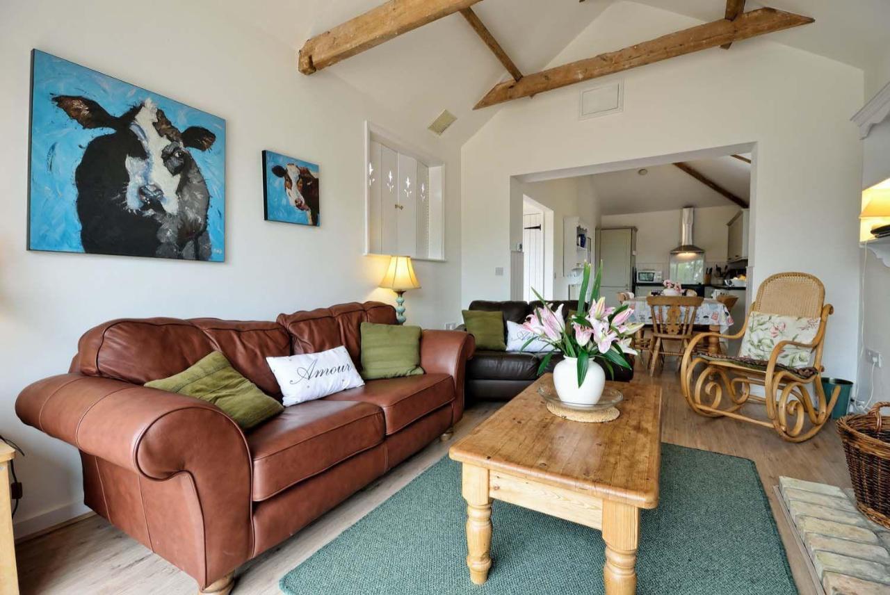 East Green Farm Cottages - The Granary Saxmundham Exterior photo